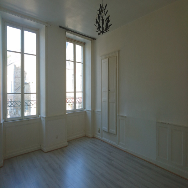 Offres de location Appartement Châtelaudren 22170